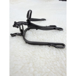 Espuela Vaquera De Fragua Flor Remachada